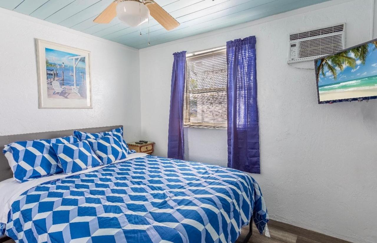 Bungalow 1 Minute From The Beach Suite #3 Englewood Exteriér fotografie